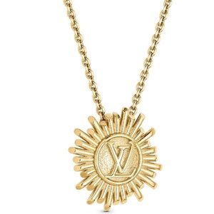 ❌❌SOLD❌❌ Louis Vuitton Place Vendôme Pendant